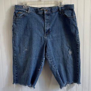 Lee Women's 18 Medium Relaxed Bermuda Cut Off Denim Shorts Summer Vacation Beach